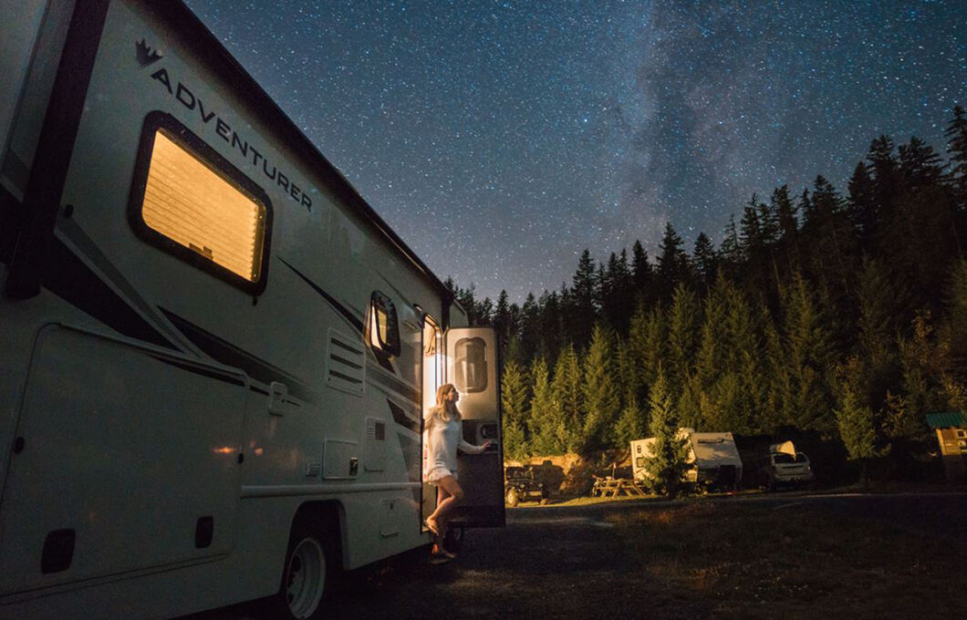 Class C Motorhome-Medium (C-Medium), , hi-res image number 3